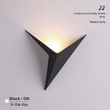 Load image into Gallery viewer, Nordic Origami Wall Lamp - Decorar.co.uk